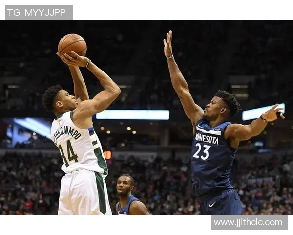 雄鹿意外收获23岁新星场均165助力字母哥冲击总冠军